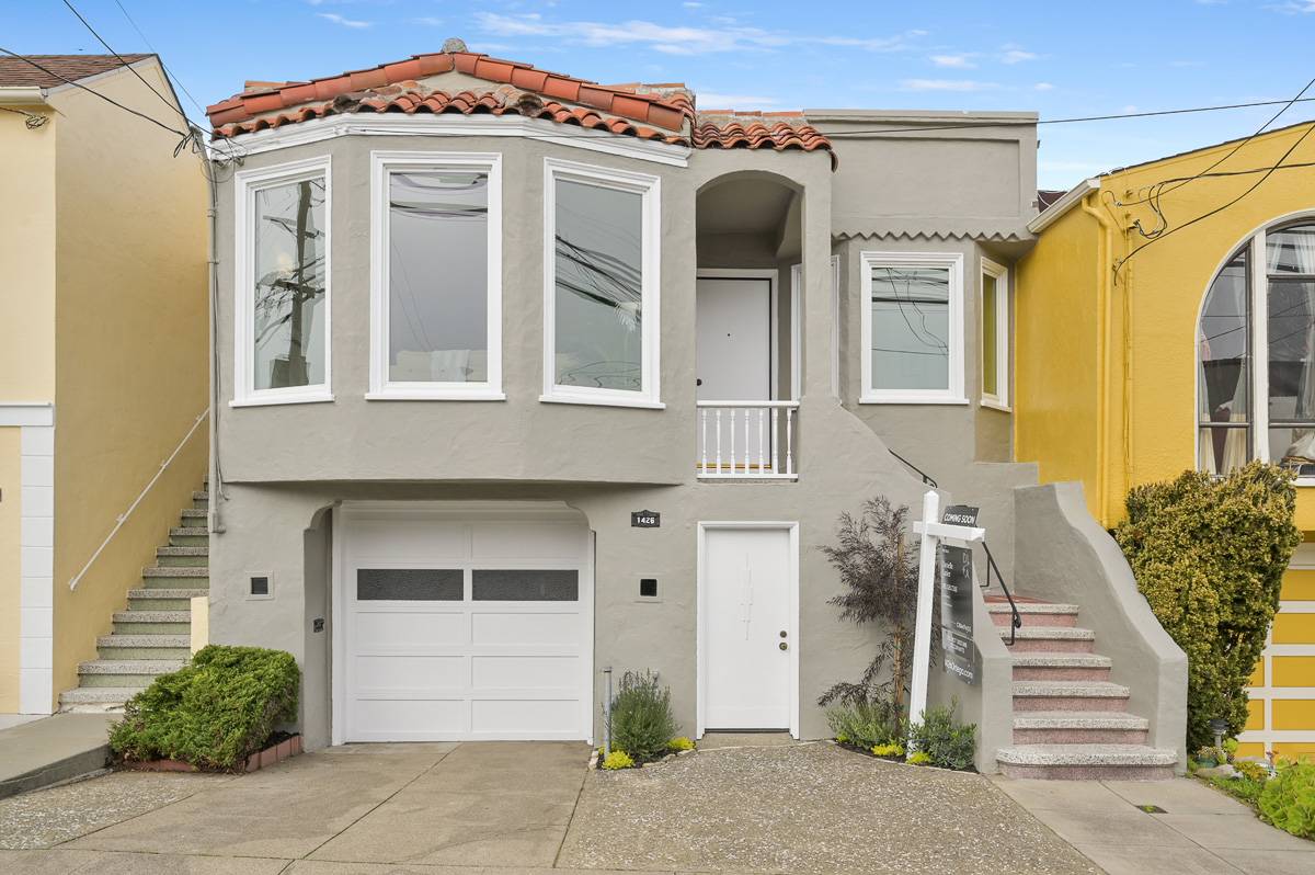 buy a house in the sunset district san francisco with top best SF realtors danielle lazier vivre 1